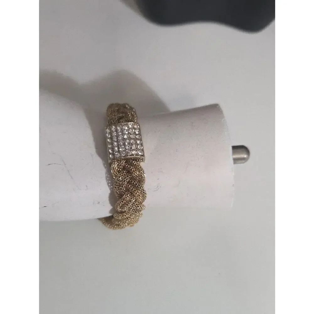 Banana Republic Gold-Tone Elephant Link Bracelet 8 In
